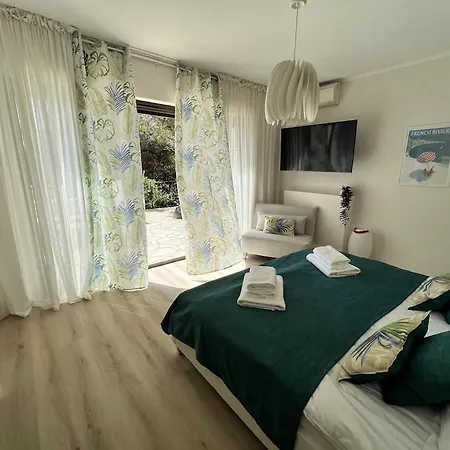 Fantastic In The Bay Of Cannes, 5 Minutes From The - With Private Pool Villa