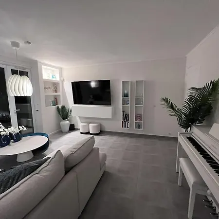Fantastic In The Bay Of Cannes, 5 Minutes From The - With Private Pool * Mandelieu
